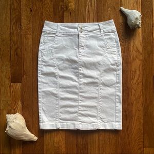 White Denim 2-Button Push-Up Pencil Skirt Yessica